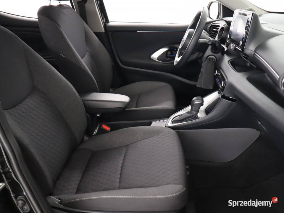 Toyota Yaris 15 VVTi Hybrid 4/5 Bielany Wrocławskie sprzedam