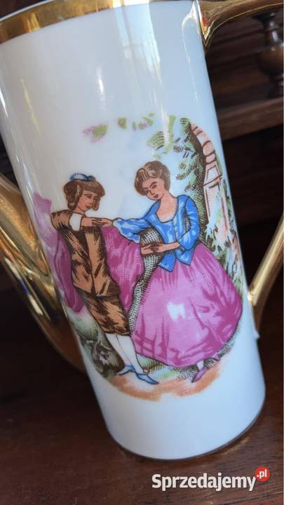 Dzbanek do kawy ze scenkami dworskimi Złocony