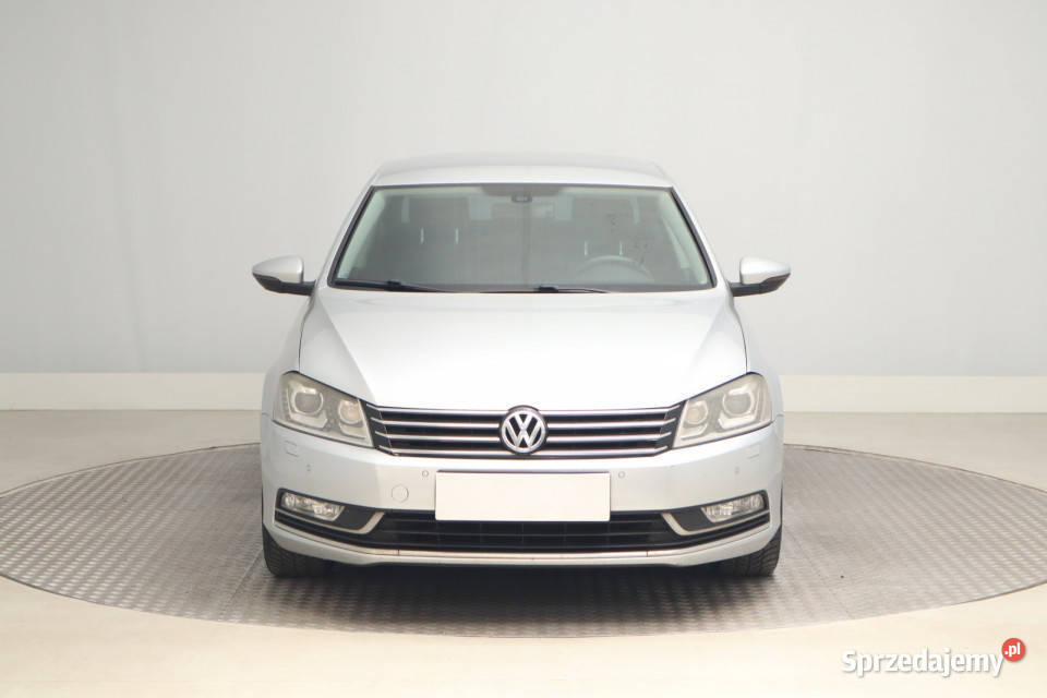 VW Passat 20 TDI światła przeciwmgielne