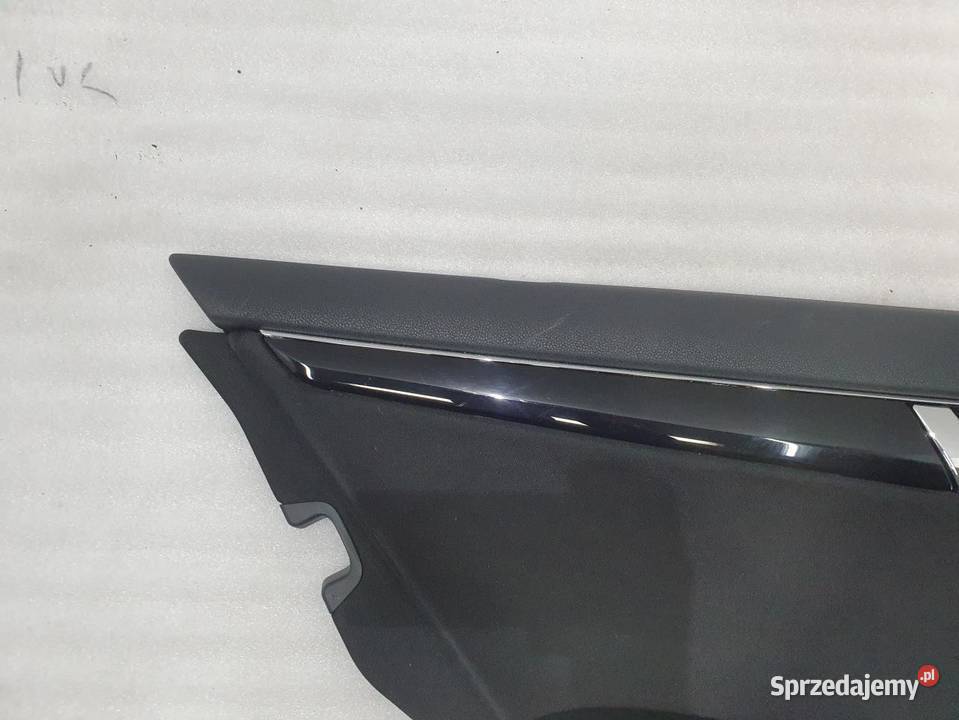 TAPICERKA DRZWI LEWY TYŁ MERCEDES W204 wielkopolskie