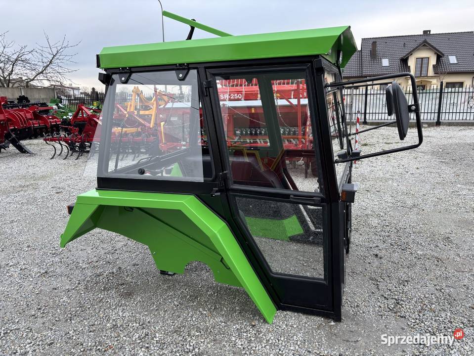 Kabina ciągnikowa C360 DLux Ursus C360 kabiny do Rogóźno