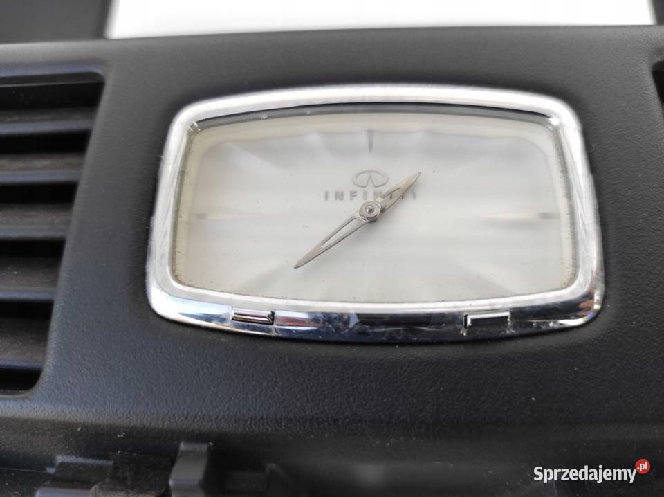 KRATKI NAWIEWU ŚRODKOWE ZEGAR INFINITI Q70 M35 Wyposażenie wnętrza Nowy Tomyśl sprzedam