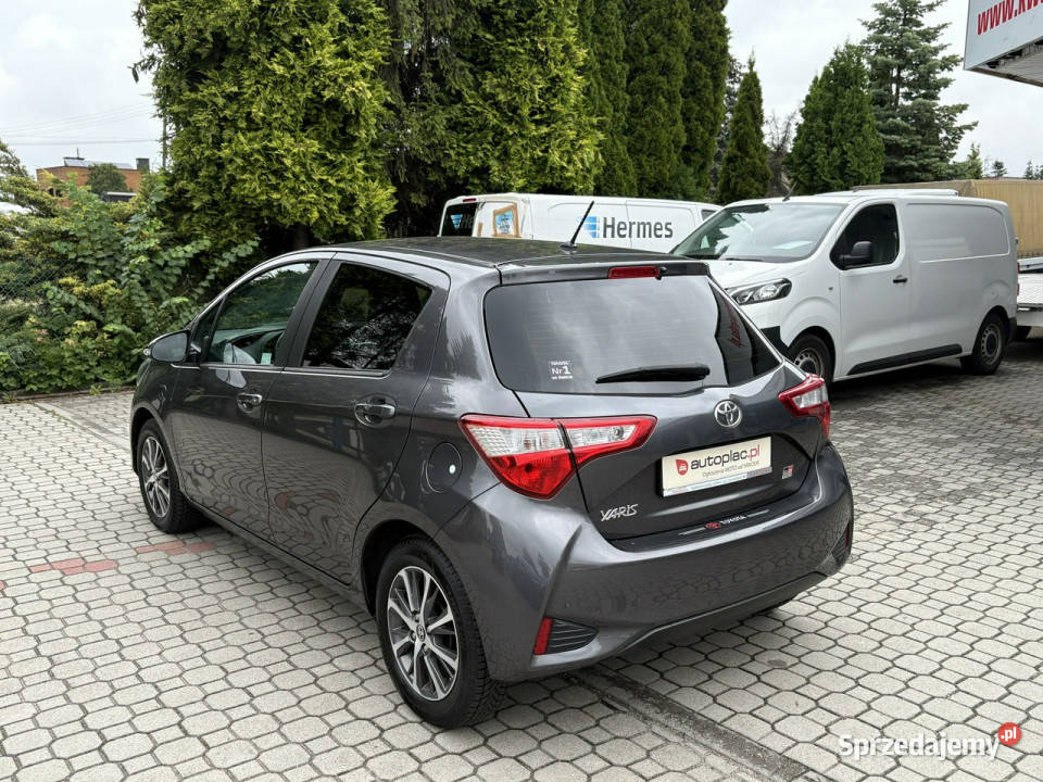 Toyota Yaris Rezerwacja III 20112019 Tarnowskie Góry