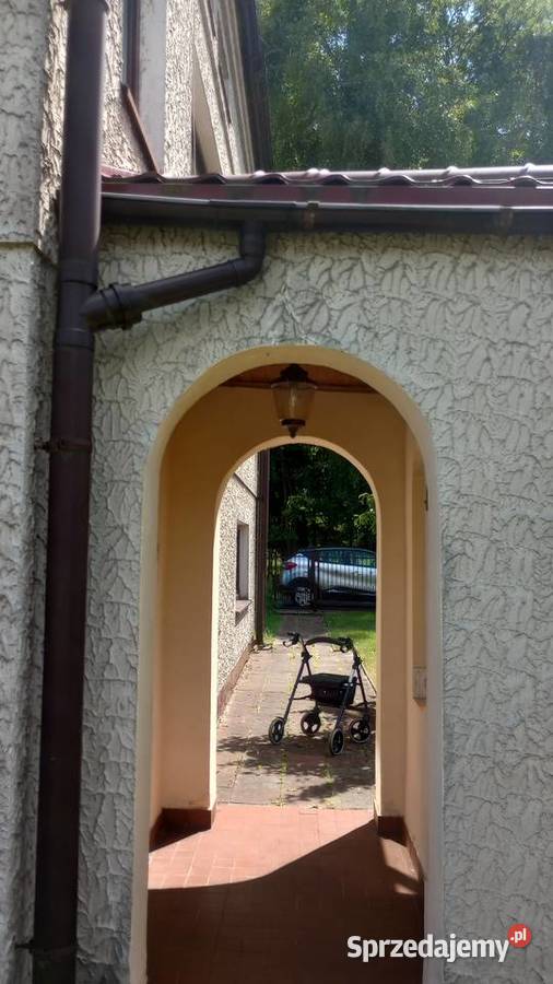 dom z cegły wolnostojącyDobroń dobra