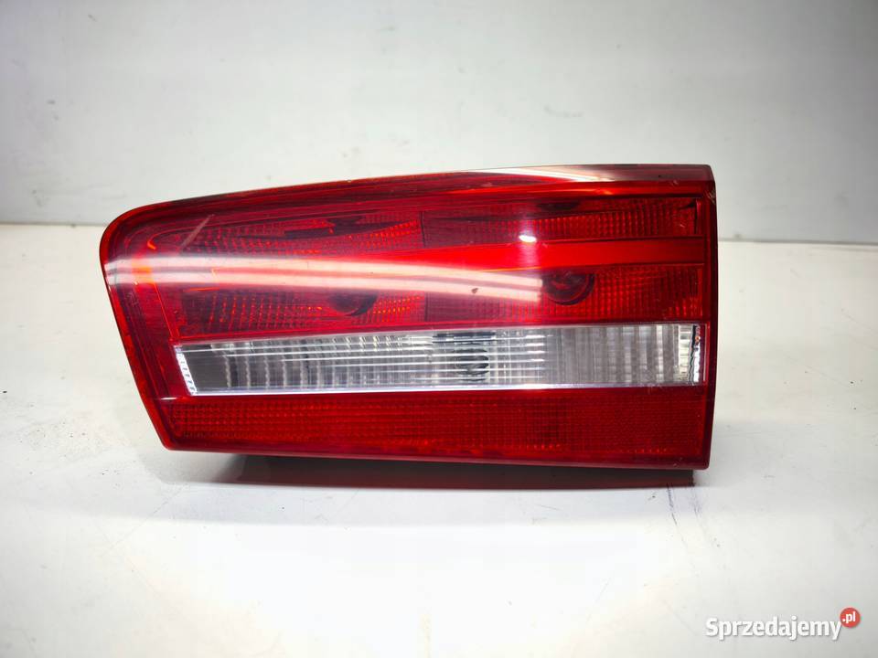 LAMPA PRAWY TYŁ W KLAPĘ AUDI A6 C7 AVANT Przystajń
