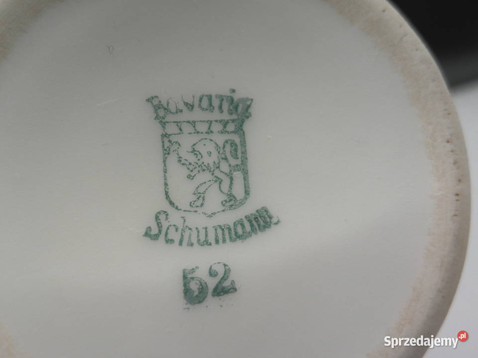 Porcelanowy ozdobiony ręcznie malowanymi Porcelana i szkło wielkopolskie Raszków