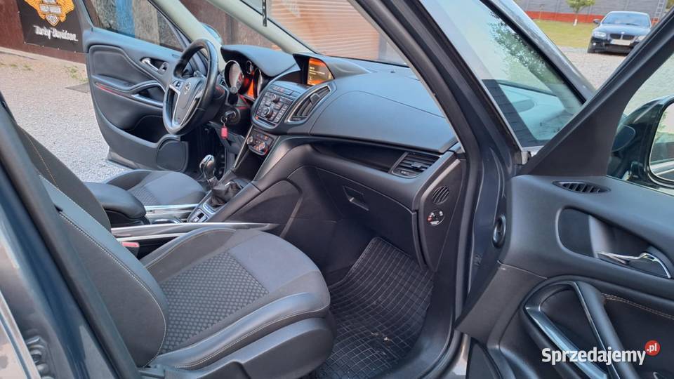 Opel Zafira Touer 2015r 16 CDTi 136EcoFlex7osb Szydłowiec sprzedam