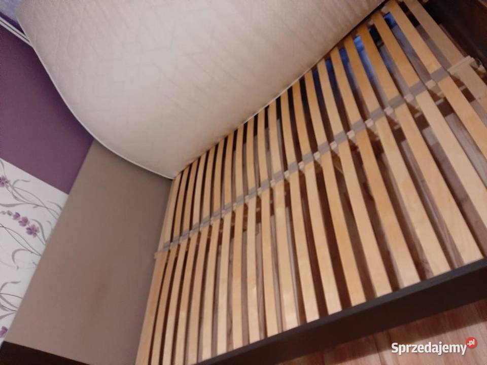 Łóżko 160 x 200 materac