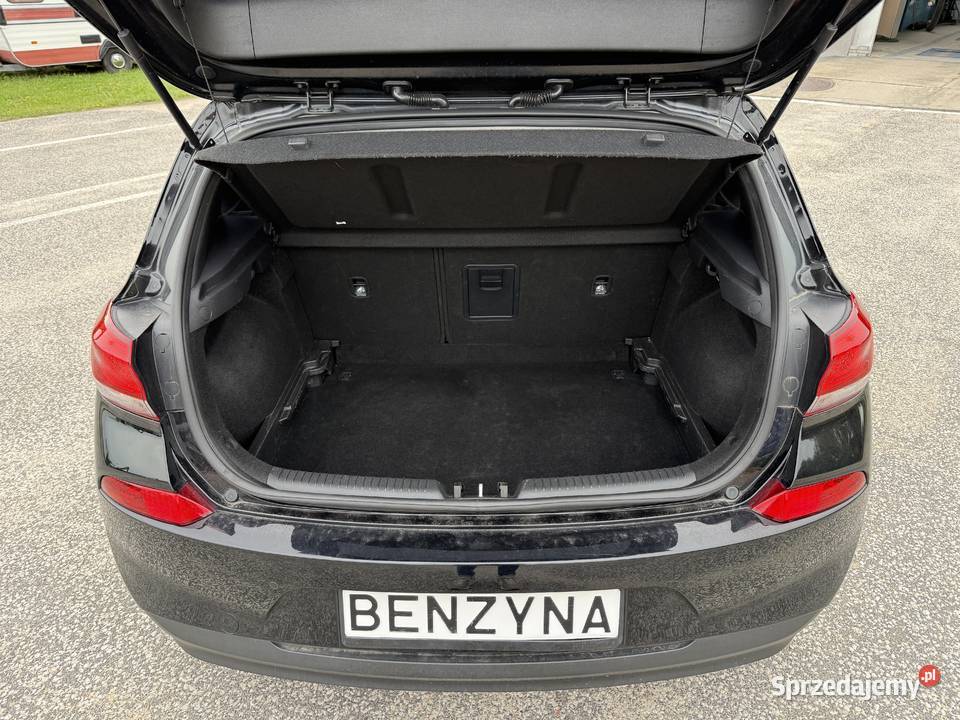 Hyundai i30 14 BENZYNA Klimatronik Nawigacja Rok produkcji 2018 Hyundai Konin