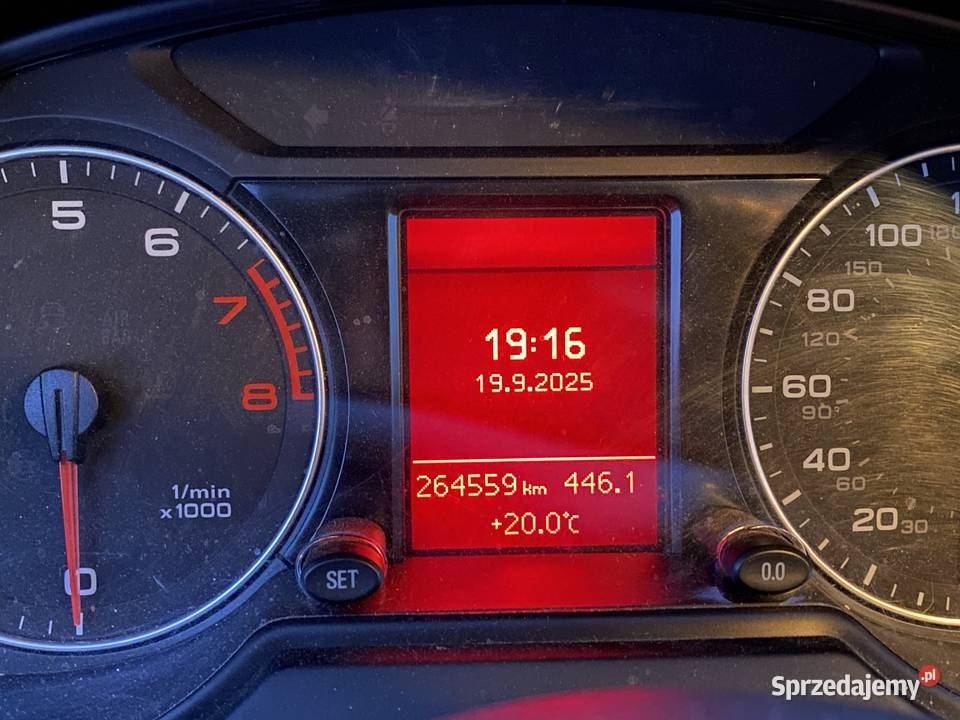 AUDI Q5 211 20 Quattro Łobżenica