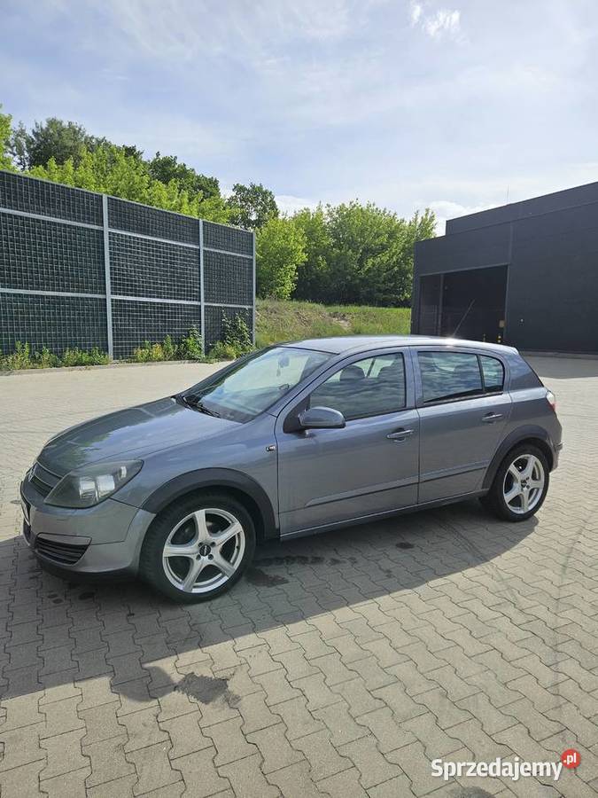 Opel Astra H 2005 Auto osobowe szary Nowy Dwór Mazowiecki
