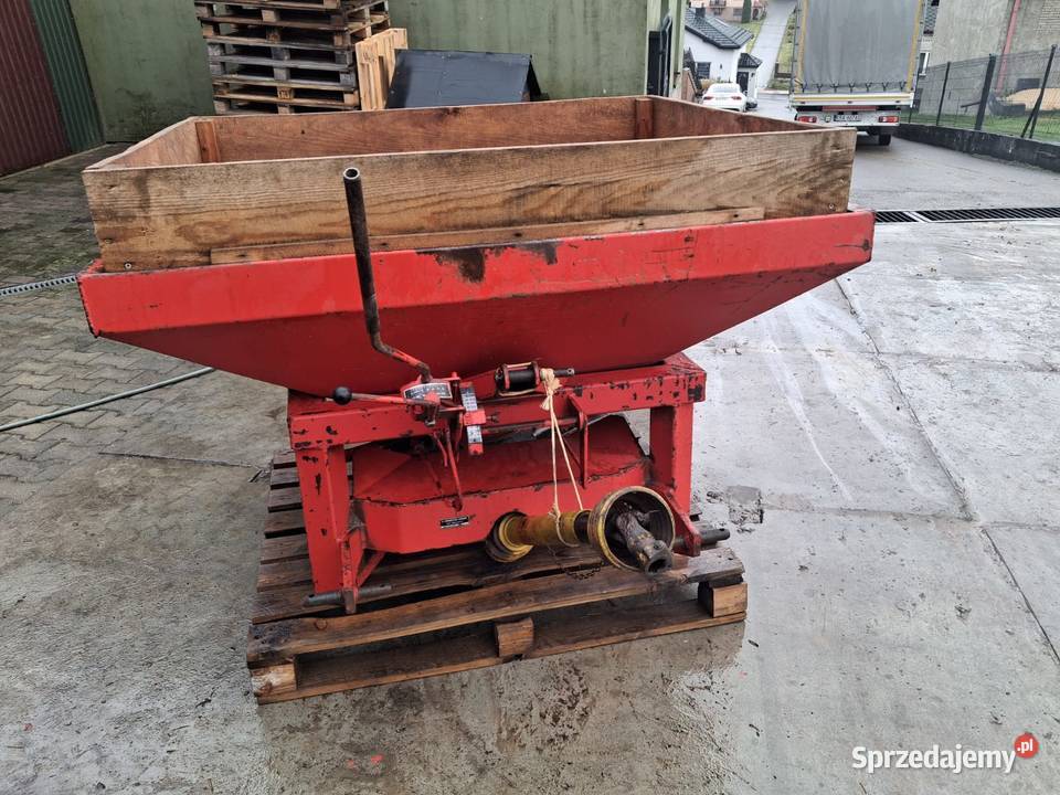 ROZSIEWACZE NAWOZU Sułoszowa