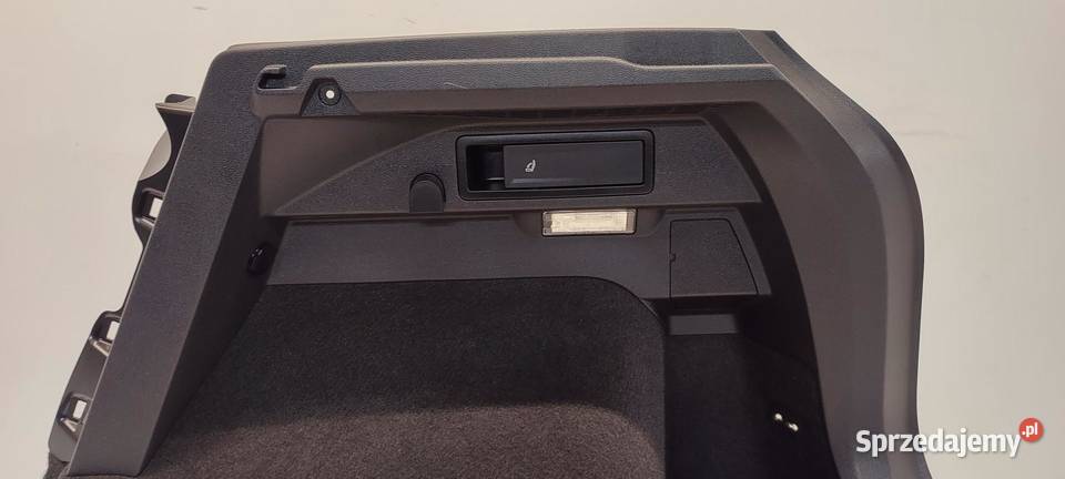 VW TIGUAN II BOCZEK BAGAŻNIKA PRAWY 5NA867428 CC