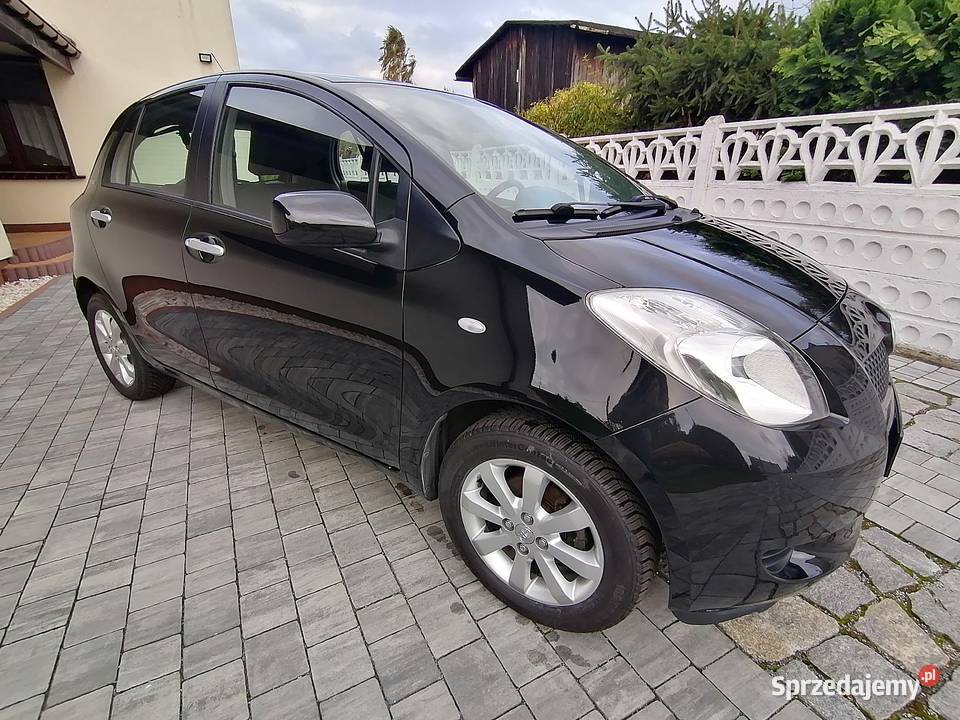 TOYOTA YARIS 13 VVTi 87 Klima 5 drzwi przeb 151 centralny zamek Ostrów Wielkopolski sprzedam