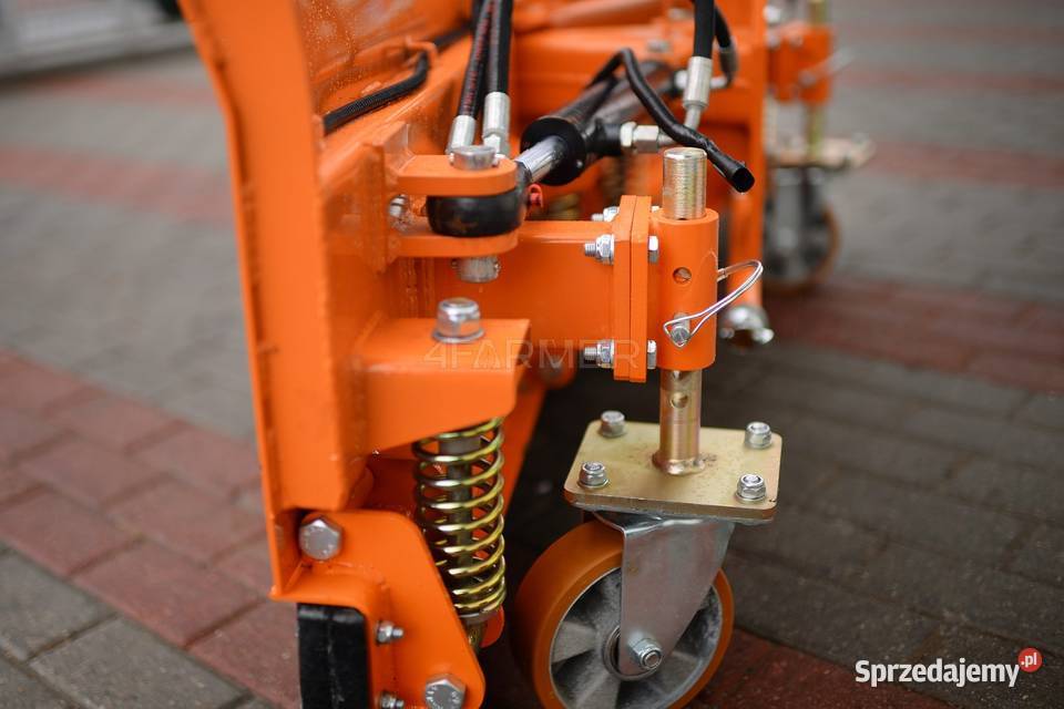 Pług do śniegu strzałkowy Vario 150 hydrauliczny Tajęcina