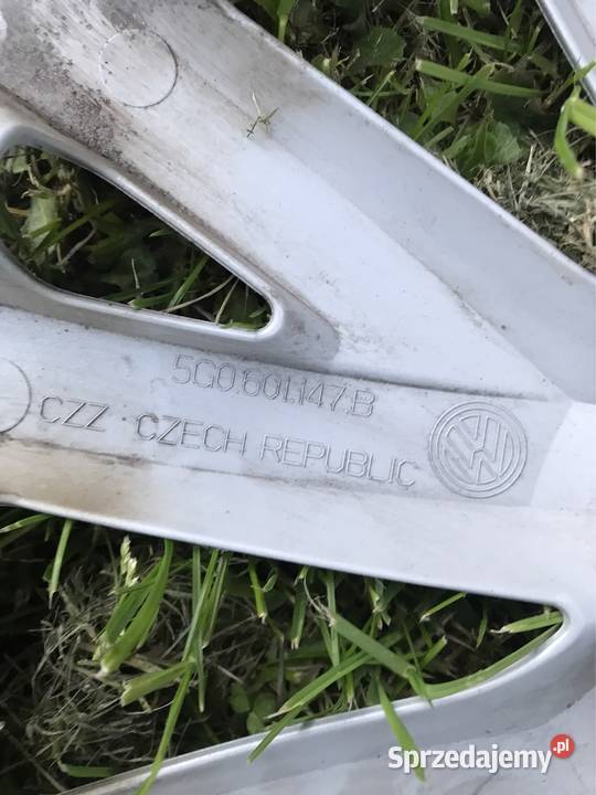 Kołpak golf VII Passat b7 oryg 5G0 16 Kozy