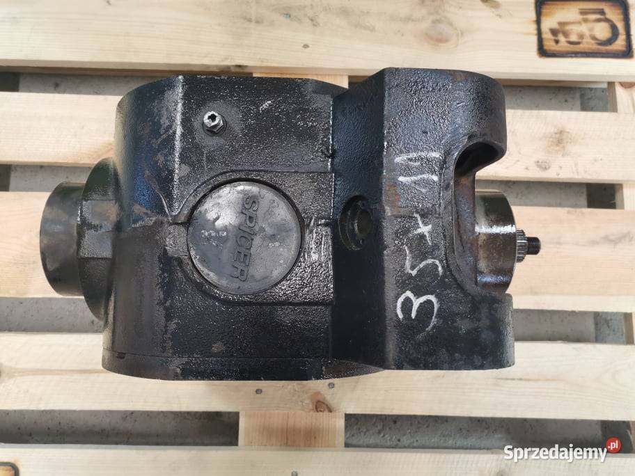 Atak kompletny Manitou MT 932 Spicer 11X35 przód Pozostałe