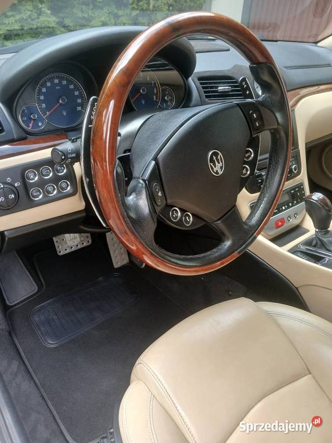 Maserati Granturismo Rok produkcji 2012 Żory
