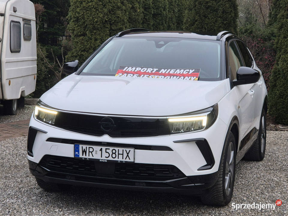 Opel Grandland 225 Hybryda Plug IN 23 Stan Nowy Radom