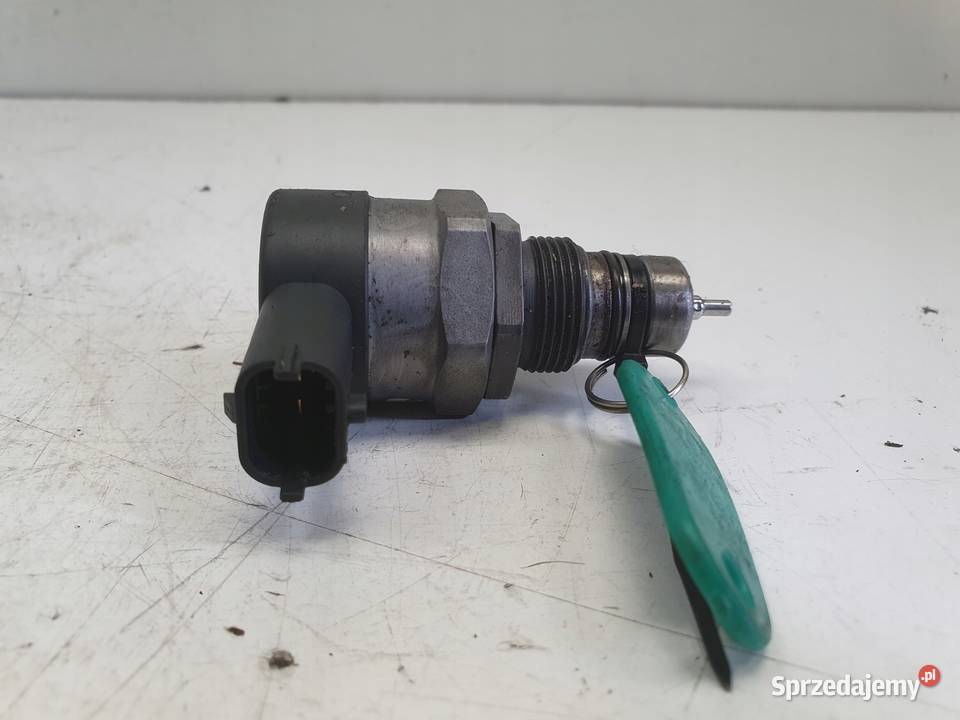 Volvo V70 III XC70 II 24 D5 CZUJNIK PALIWA zawór Czujniki układu paliwowego