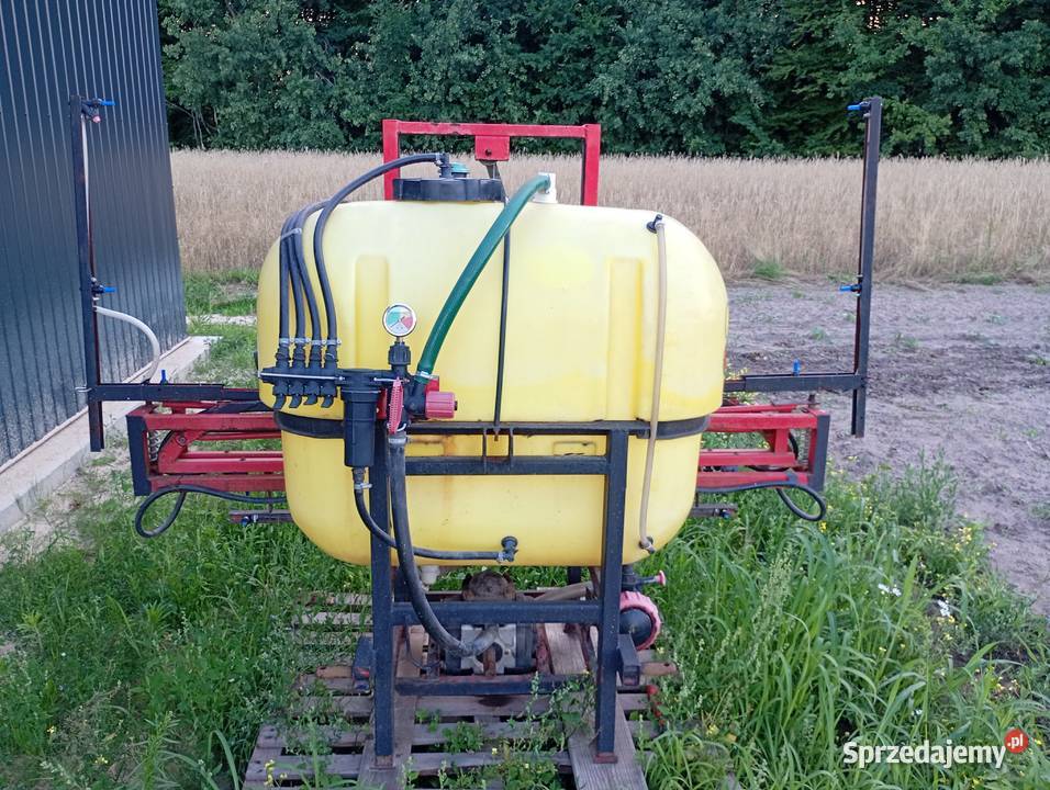 Opryskiwacz polowy 12m Zwoleń sprzedam