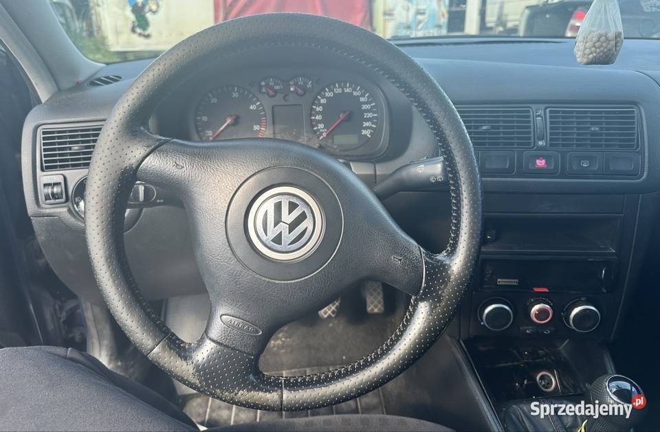 Dawca części VW GOLF IV 4HB 2000R 19 TDI 115 1896cm3 pomorskie Załęże