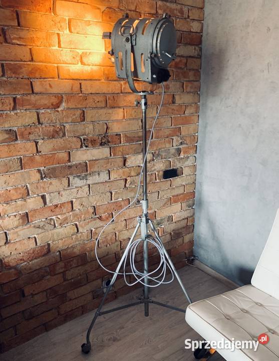 Lampa filmowa PRL loft vintage wielkopolskie Poznań