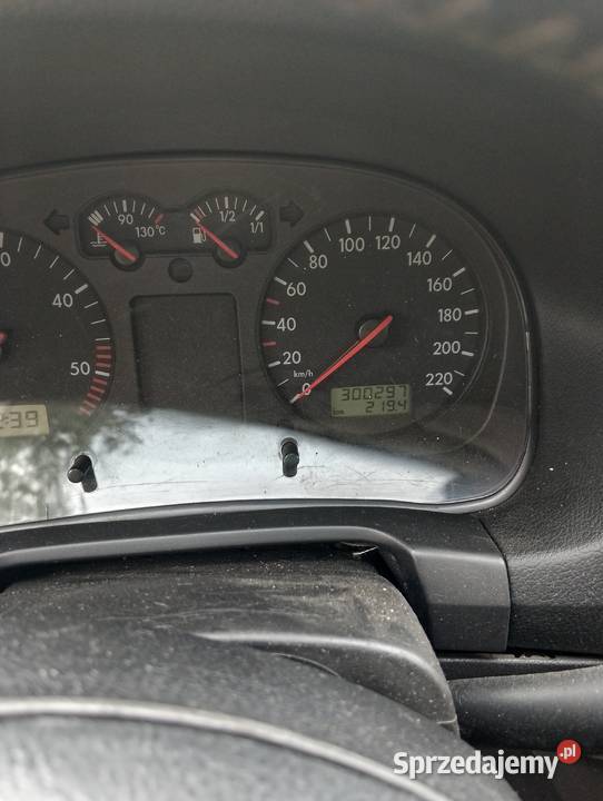 Sprzedam VW bora 19 TDI 90 0cm3 Bora Maliniec sprzedam