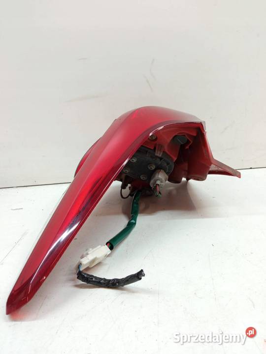 LAMPA TYŁ PRAWA KOMBI E18 8155602730 Toyota sprzedam