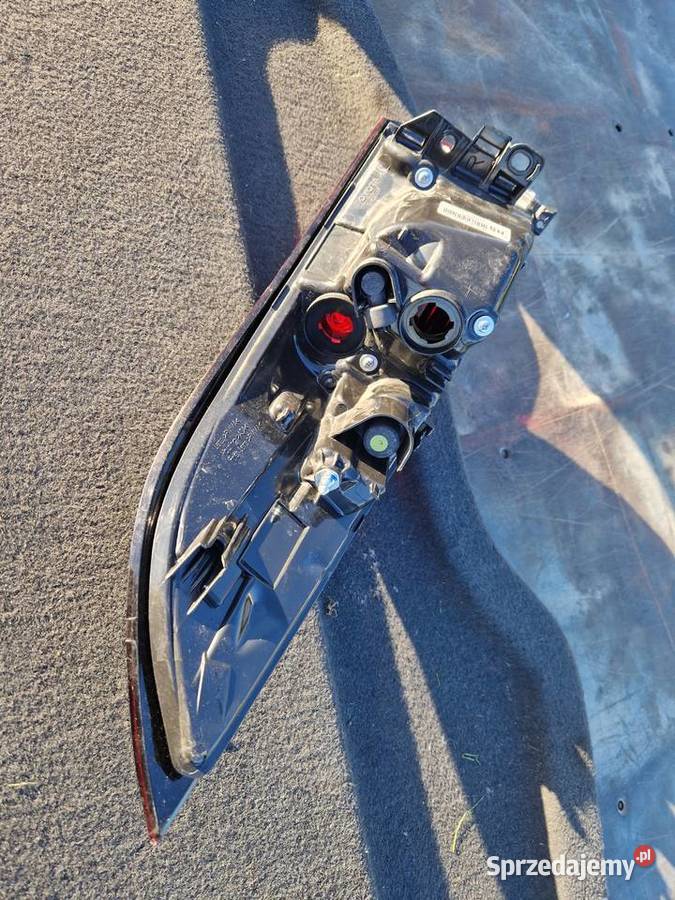 Toyota Corolla E210 E21 sedan lampa tył nowa ORG podkarpackie Mielec sprzedam