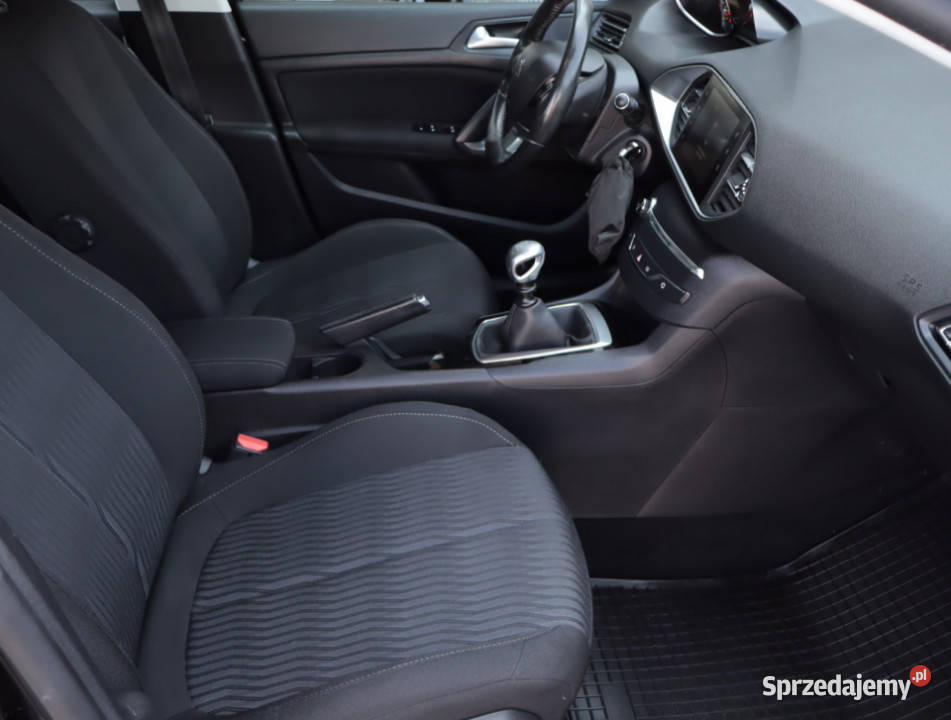 Peugeot 308 12 eTHP tempomat lubelskie