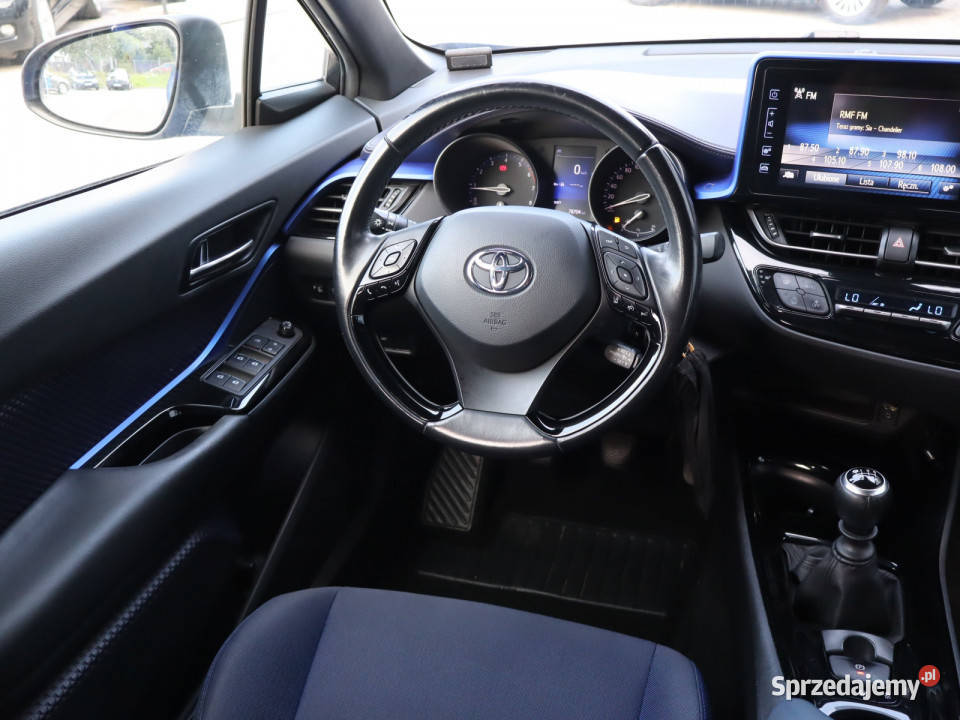 Toyota CHR 12 Turbo światła przeciwmgielne Motoryzacja