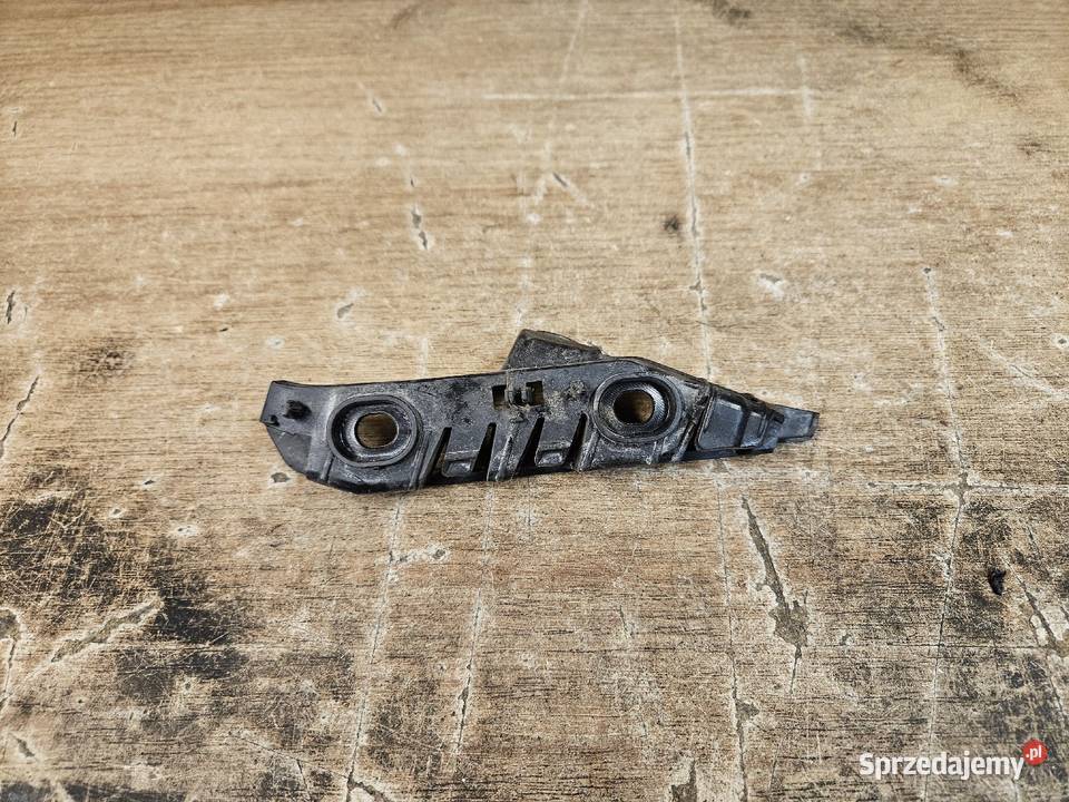 VW PASSAT B8 ŚLIZG BŁOTNIKA PRAWY PRZÓD Międzychód