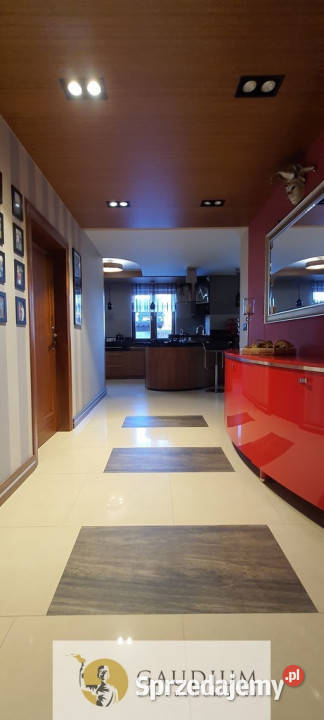 Tczew dom z trzema osobnymi mieszkaniami gazowe