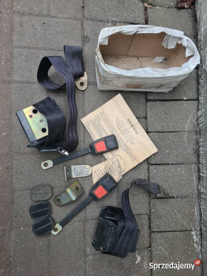 Nowe pasy bezpieczenstwa zestaw prl Fiat 126p osobowe