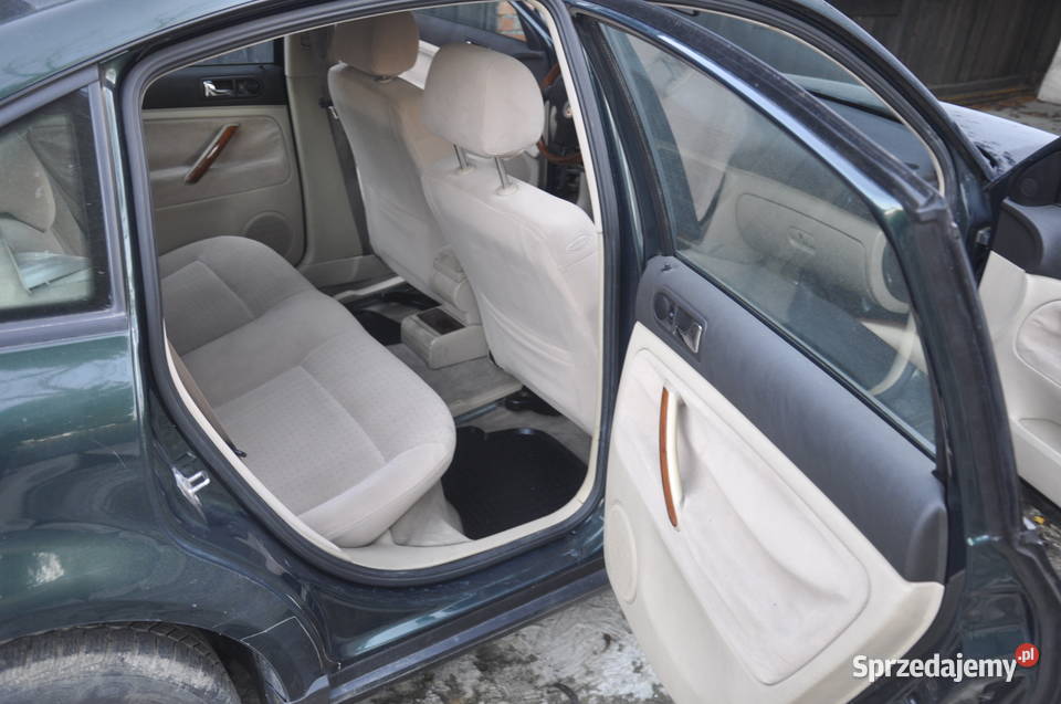 Passat B5 Boczki Beżowe Nie Skóra Drewno Galka Części samochodowe podkarpackie