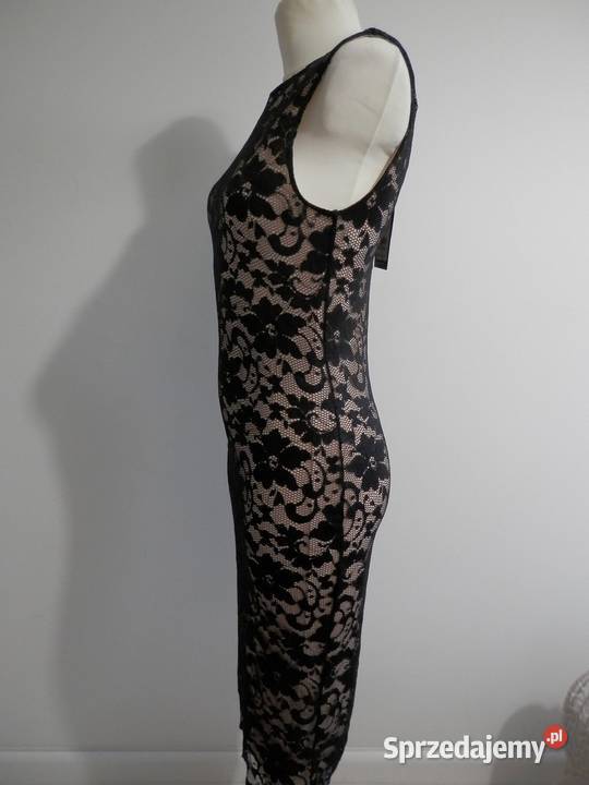 Sukienka Czarna Koronkowa z Cielistą Podszewką Łomża