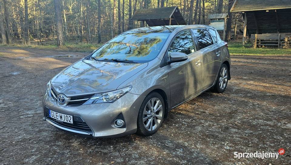 Toyota Auris hybrid Premium 18 HSD Auris Warszawa
