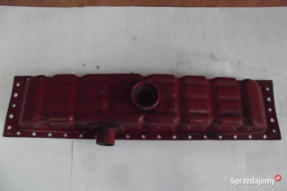 Zbiornik górny chłodnicy DT 75 nieuszkodzony