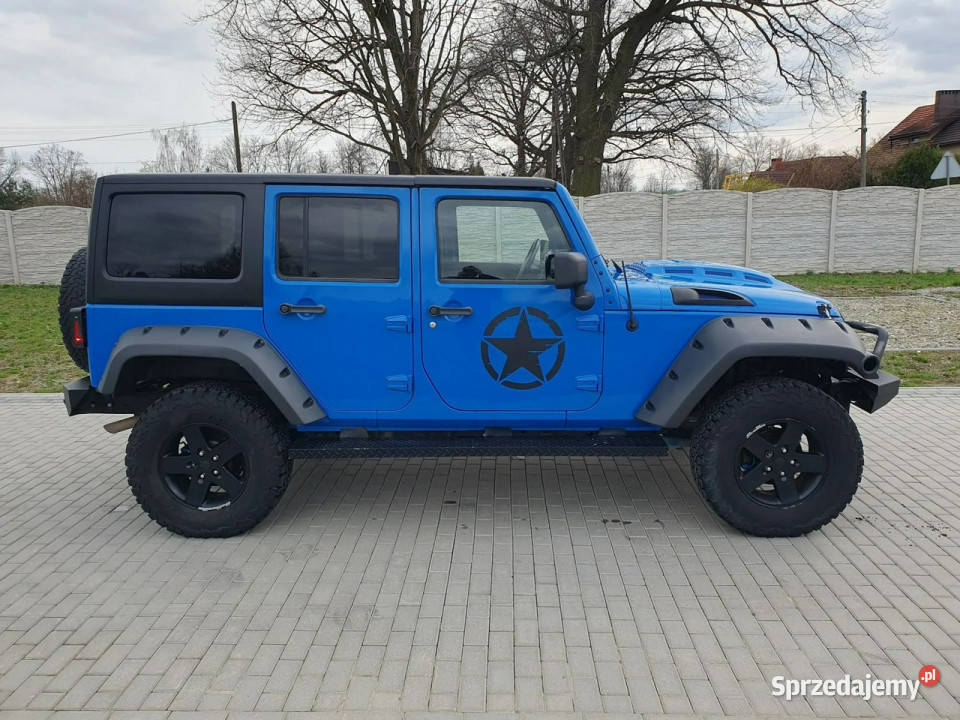 Jeep Wrangler Sahara 38 Benzyna Hard Top Trail Rok produkcji 2011