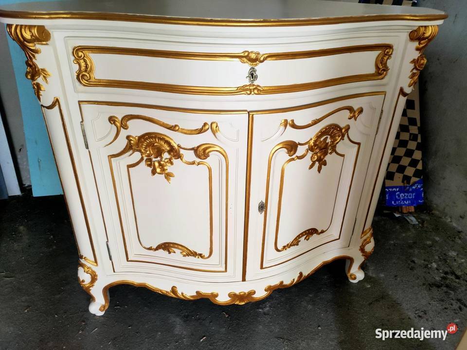 Zabytkowe meble pałacowe Jutrosin