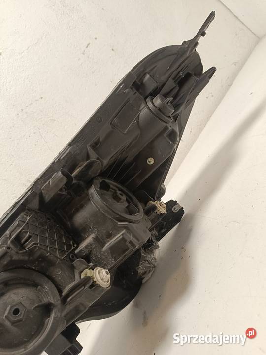 Reflektor prawy przód Opel Corsa E 13381336RH wielkopolskie