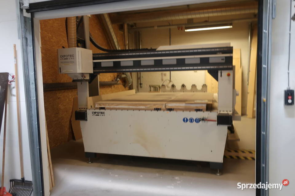 Centrum obróbcze CNC INFOTEC Częstochowa