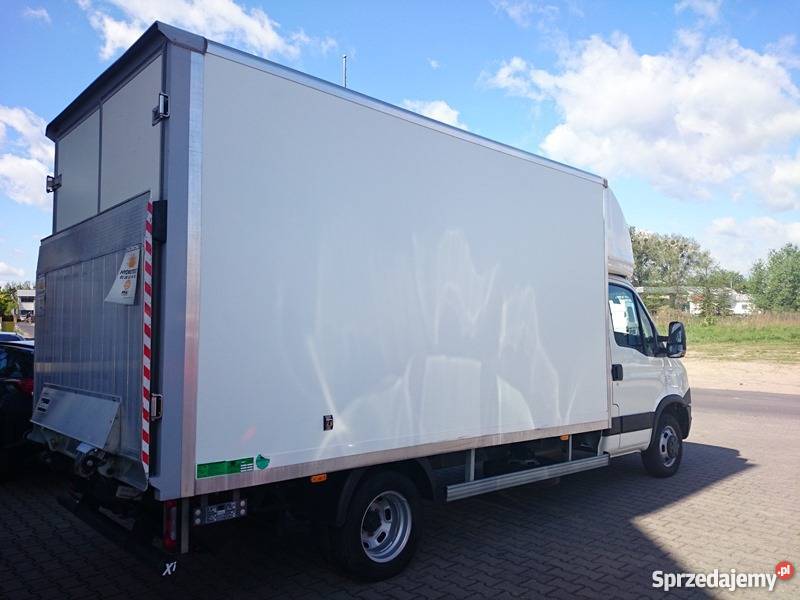 IVECO DAILY 35C15L KONTENER Z WINDĄ 2012r klimatyzacja Suchy Las