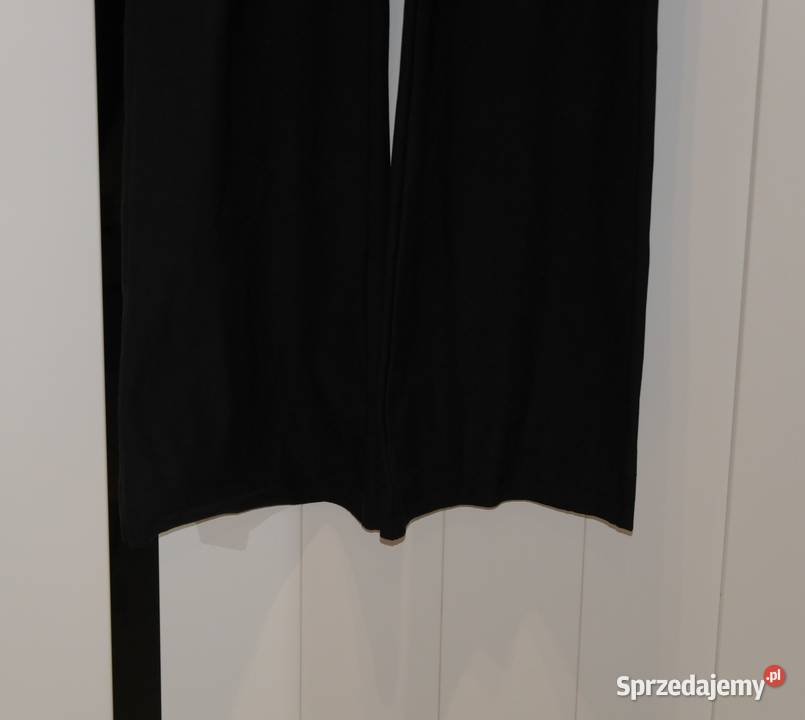 Nike świetne spodnie dzwony legginsy 34 XS Spodnie Wrocław sprzedam