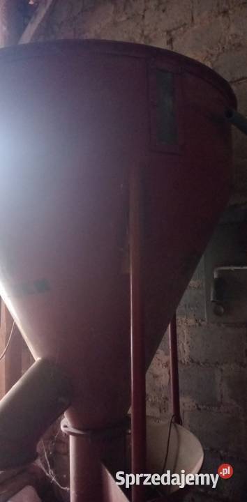 Mieszalnik pasz OKONEK H0751 1300l 15KW 1996 Wąsowo