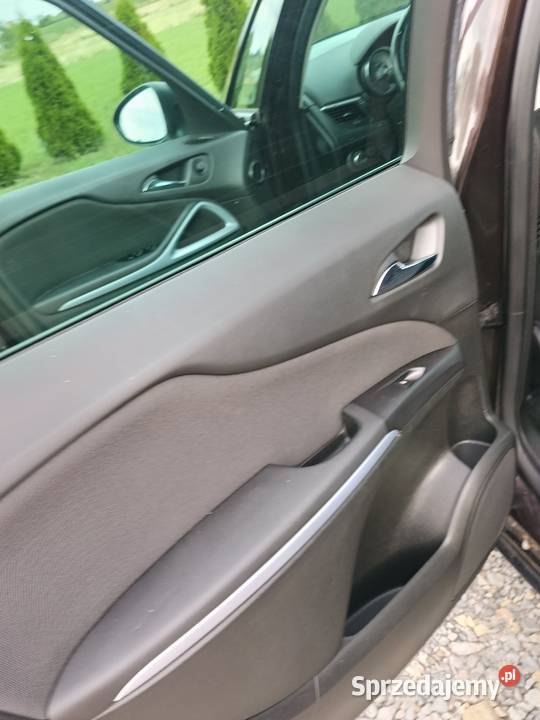 Opel Zafira Tourrer 2016 14 Turbo benzyna gaz Van / Minibus