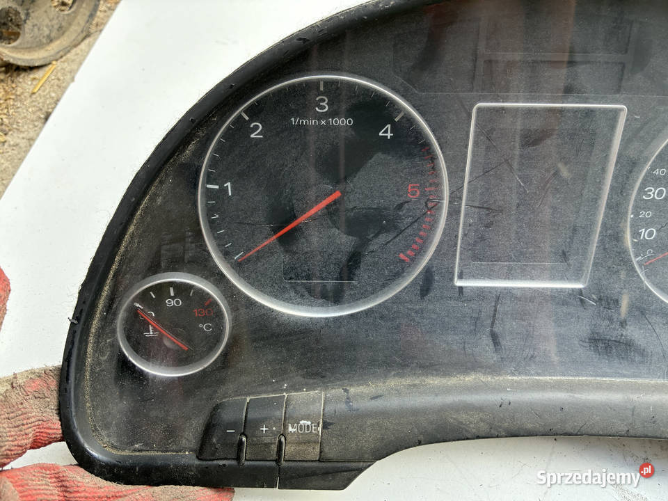 Licznik Zegar Audi A4 B6 19TDI osobowe Wisznice
