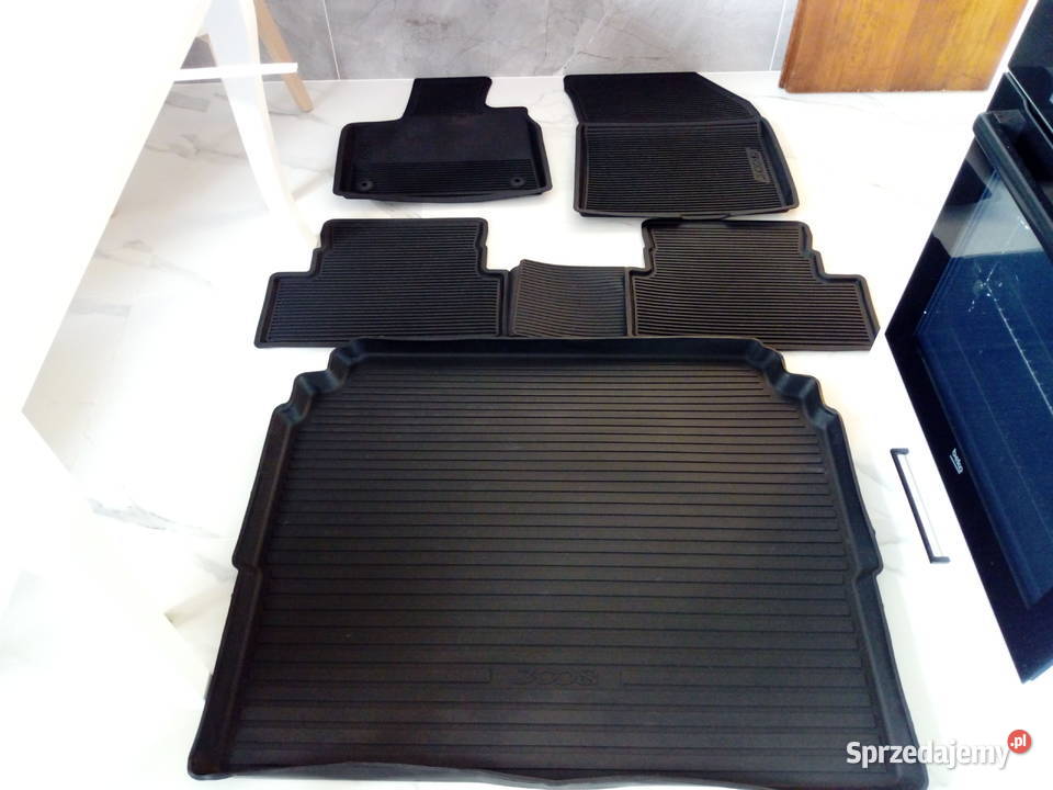 Oryginalna mata bagażnika do samochodu Peugeot sprzedam