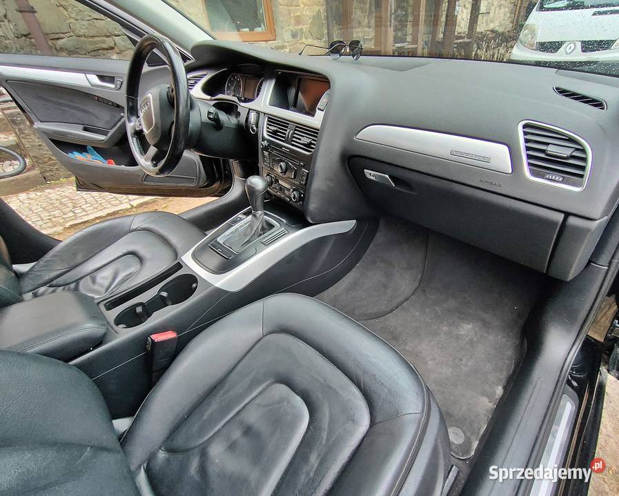 AUDI A4 QUATRRO 2011 dużym serwisie zadbana Jaszczurowa